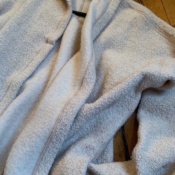 Lululemon Sherpa Robe (S/M) - Picture 3 of 3
